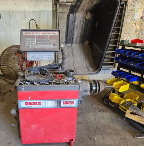 Coats Wheel Balancer with Included Wheel Weights - Image 3